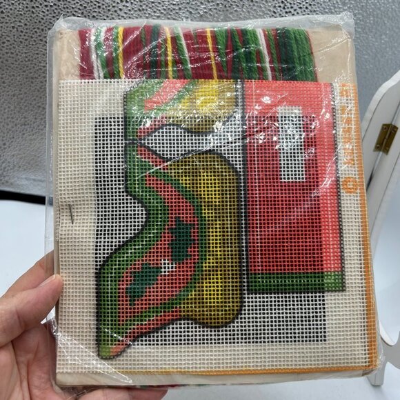 Vintage JIffy Needlepoint "Christmas Sleigh" #5040 Sunset Designs Candy Containe - Picture 6 of 6